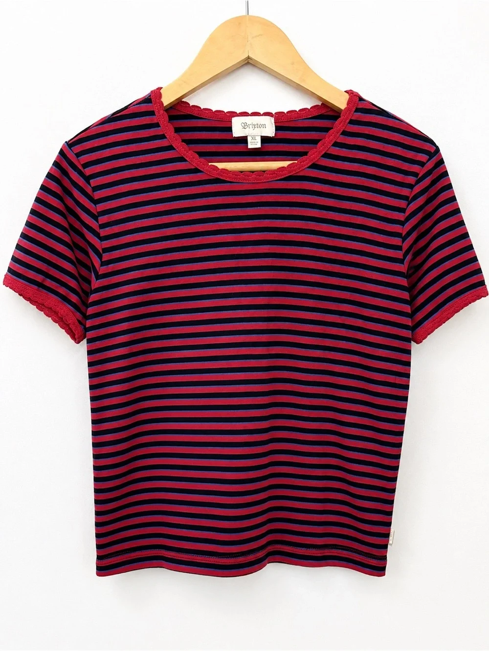 Brixton Striped Knit Top XL Red & Navy Short Sleeve Scalloped Trim - Picture 1 of 4